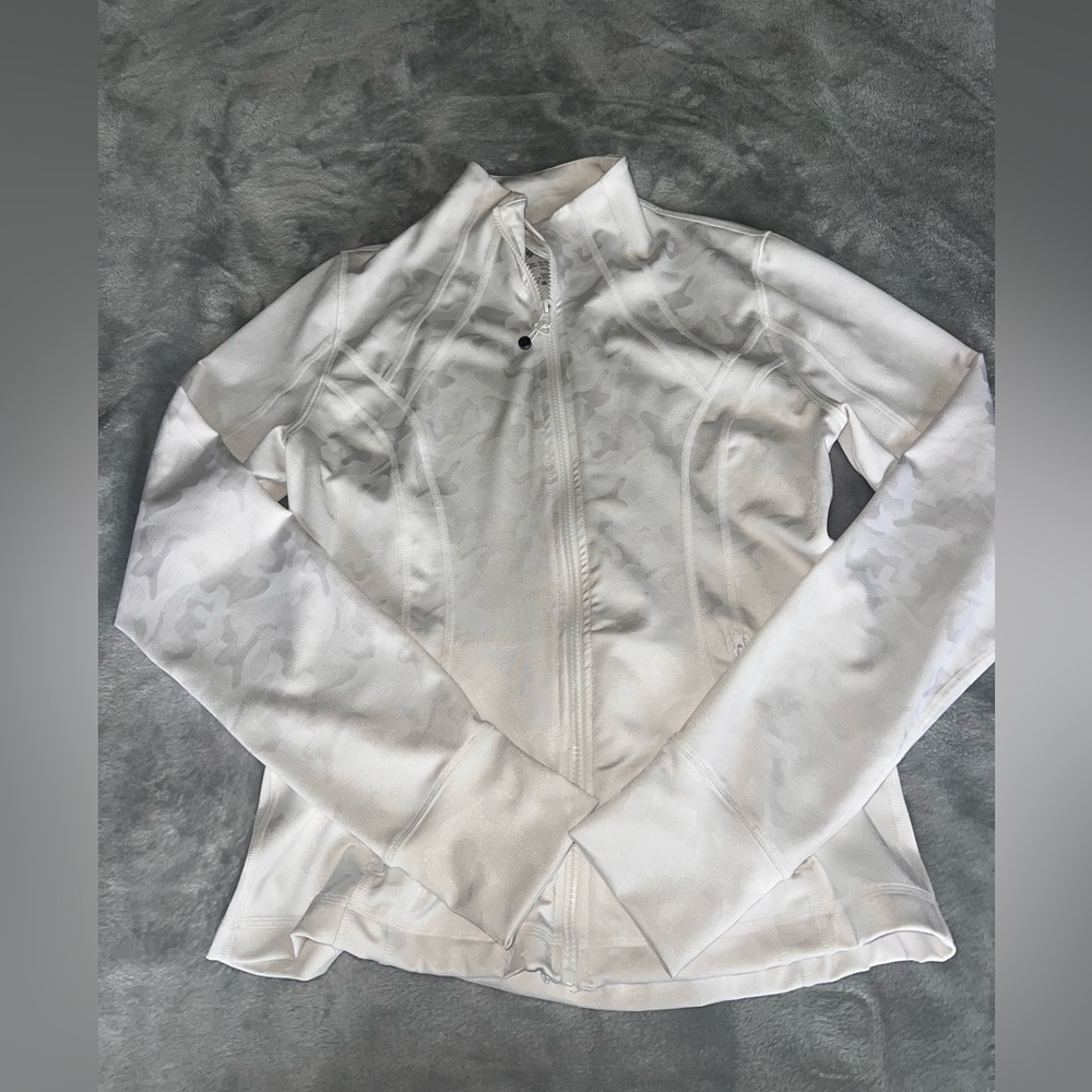 Pre owned 90 degree athletic jacket.